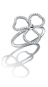 Inspired by the idea of abstract flower petals, the tiffany paper flowers collection is a balance of refined femininity and industrial modernity. Tiffany Paper Flowers Open Diamond Flower Ring In Platinum Lovely Jewellery Jewelry Staples Flower Ring