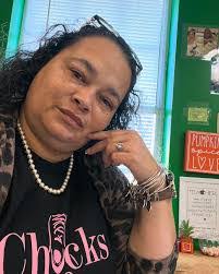 Lakisha Hughes's Instagram, Twitter & Facebook