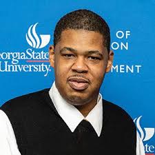 Damien Lawrence's Instagram, Twitter & Facebook