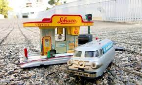 1950s schuco varianto elektro 3116 ガスステーション 交差点 子供用おもちゃの参考 ミニカー 玩具