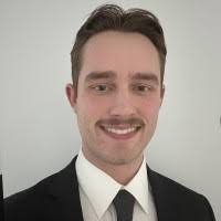 1700+ perfiles de «Devin»