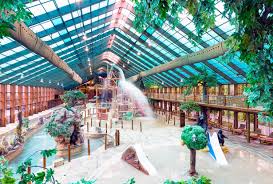 30 Essential Things To Do In Gatlinburg Tn For Family Fun Smoky Mountain Resorts Gatlinburg Vacation Smokey Mountains Vacation