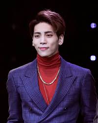 He debuted in korea in 2004 as . Lead Singer Of South Korean Boy Band Shinee Dies In Possible Suicide