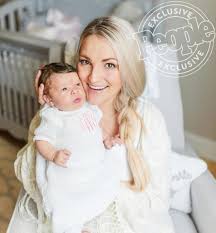 2 days ago · right when we thought things with the spears family couldn't get any more involved, the jamie lynn and britney spears drama is heating up. Jamie Lynn Spears Photos Of Newborn Daughter Ivey People Com