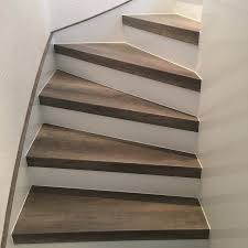 Offene Treppe Verkleiden Mit Laminatstufen In 2020 Treppe Renovieren Treppenstufen Renovieren Offene Treppe
