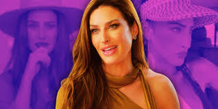 Polly Hook's Instagram, Twitter & Facebook