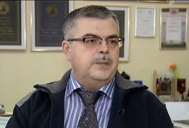 Учителя должны показывать пример, тоже общаясь на переменах на латышском:  Роман Алиев