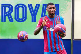 The brazilian was a hyperefficient winger who ran on to messi's passes. Emerson Royal Officially Presented As Barcelona Player Barca Blaugranes