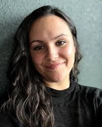 Shannon Laughlin's Instagram, Twitter & Facebook