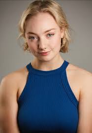 Caitlin Hawkins's Instagram, Twitter & Facebook