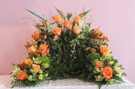 Funeral urn flowers near me. Pin By Iza Buraczynska On Funeral Flower Arrangements Funeral Flower Arrangements Funeral Floral Arrangements Funeral Flowers