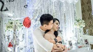 Chàng trai giả làm cô dâu lẻn vào đám cưới bạn gái cũ. Cáº­n Cáº£nh Co Báº¡n Gai Hot Girl Cá»§a Háº­u Vá»‡ VÅ© VÄƒn Thanh