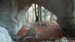 Pestera Laptelui Traseu Montan Turistic Hiking Trails Hiking Adventure