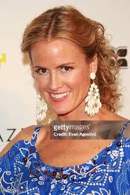 Holly Dunlap's Instagram, Twitter & Facebook