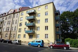 Die wohnungen, die in diesem dresdner stadtteil angeboten werden, haben eher ländlichen charakter und eignen sich für diejenigen, die ruhig wohnen möchten. 5 Raum Wohnung Mieten Dresden 5 Zimmer Mietwohnungen Dresden 1a Immobilienmarkt De
