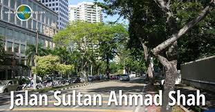 Sultan ahmad shah es un deportista entusiasta y fue presidente de la asociación de fútbol de malasia (fam) desde 1984 hasta 2014, presidente de la confederación asiática de fútbol (afc) hasta 2002 y de la federación de fútbol de la asean (aff) 2011. Northam Road Jalan Sultan Ahmad Shah George Town
