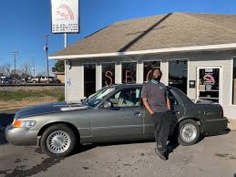 Gas station encounters ретвитнул(а) jakob owens. Gas Station Cashier Gets New Car After Lyft Driver S Viral Tiktok Gma