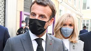 Born 21 december 1977) is a french politician who has been serving as the president of france and ex officio. Frankreichs Prasident Emmanuel Macron Reagiert Auf Ohrfeige