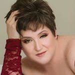 Kristi Stover's Instagram, Twitter & Facebook