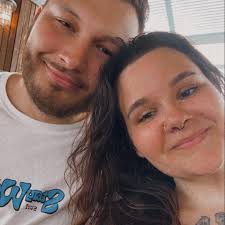 Make a no-sew fleece blanket with the cutest bow edges!! 🎀 Instructions  👉https://www.adventuresofadiymom.com/2025/02/adorable-no-sew-fleece-blanket-with-bows.html