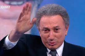 Michel drucker a pleuré face à son épouse dany saval. Michel Drucker Il Pleure En Direct La Mort De Johnny Hallyday