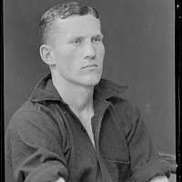 Poirier. Jacques, Étienne. 30 ans, né à Gien (Loiret). Garçon de marchand  de vins. Anarchiste. 30/4/92.