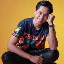 Dapatkan lirik lagu khai bahar yang lain hanya di lirik lagu baik. Lirik Dari Jauh Saja Khai Bahar Arnamee Blogspot