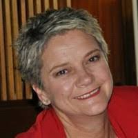 Leanne Sampson's Instagram, Twitter & Facebook