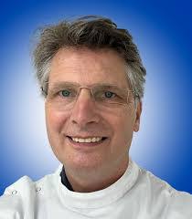 Martin Visser's Instagram, Twitter & Facebook