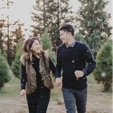 Check spelling or type a new query. 12 Pose Romantis Bareng Pasangan Yang Beda Dan Gak Alay