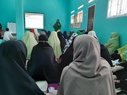 Yayasan ini di gagas dan prakarsai oleh ustaz sahro amanto, bersama tiga orang muridnya yaitu aris mulyadi, sutikno, dan. Pusat Studi Al Qur An Madani Kota Serang Menggelar Training Manajemen Kelas Berbasis Montessori Jejak Jemari Institute