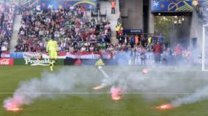Ces représentations sont une ambassade à zagreb et consulats à rijeka et split. Croatie Republique Tcheque Interrompu Quelques Minutes En Raison D Incidents Eurosport