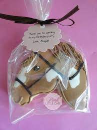 It literally consisted of their cousins and their 2 closest friends happen to be horse themed birthday party favors. Passend Zur Pferdeparty Tolle Idee Fur Unseren Nachsten Pferde Kindergeburtstag Vielen Dank Horse Birthday Parties Horse Theme Birthday Party Horse Cookies