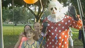 Who is wrinkles the clown? Wrinkles The Clown In Naples Reappears In Documentary Hitting Theaters Oct 4