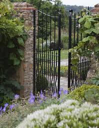 Country Garden In Surrey Shoot English Garden Design Cottage Garden Country Gardening