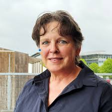 Komme gerade vom Rheumatologen. Bin freudestrahlend bin glücklich, weil  meine Werte sich verbessert haben. Die Erfahrung möchte ich mit euch  teilen. Bin so dankbar für meine MagnetfeldDecke weil sie wahre Wunder an