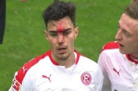Gelsenkirchen, almanya) almanya'da yetişmiş türk millî futbolcudur. Kaan Ayhan Korkuttu