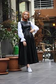 Siyah Jile Elbise Deri Lie5184 Kamil Keskin Tesettur Giyim Elbise Kiyafet Elbise Modelleri