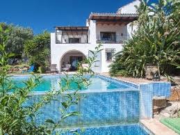 Contact the owners directly on the iha site and enjoy the best rental rates, promotions and last minute deals that meet your budget. Saladillo Benamara Marbella Golfurlaub
