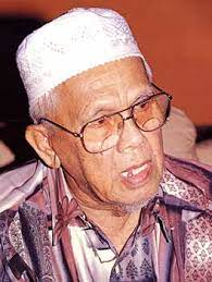 The presidency was a natural transition as inche yusof. Kraftangan Malaysia Adiguru