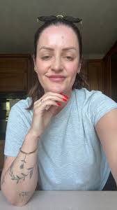 Claire Cecil's Instagram, Twitter & Facebook