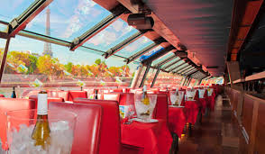 Dejeuner Croisiere Sur La Seine France Tourisme