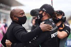 Get to know everything about lewis hamilton. We Have Our Own Problems Lewis Hamilton Opens Up On His Family S Role In F1 Success Essentiallysports