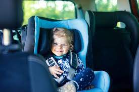 Da er noch 10cm einen kindersitz braucht, sollte er so lange wie möglich auch einen vollwertigen kindersitz mit rückenlehne benutzen. Der Richtige Kindersitz Fur Das Auto Wireltern Ch