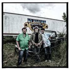 Spend my dollar, park in a holler 'neath the mountain moonlight. Dixieland Delight Song By Alabama Spotify