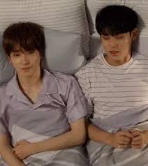 Seventeen's wonwoo and mingyu recently talked with seventeen magazine and revealed the story behind getting lee hi to feature in . Seventeen Kim Mingyu Gif Seventeen Kim Mingyu Wonwoo Discover Share Gifs