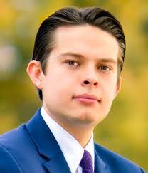 Laura Fortune's Instagram, Twitter & Facebook