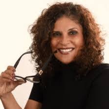 Muriel Foley's Instagram, Twitter & Facebook