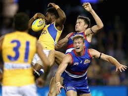 On friday night, i tuned into collingwood's season opener against the western bulldogs.the bulldogs kicked three quick goals early. Rcnsg0mlckt5bm