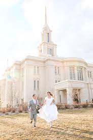 We specifically loved the ashby wedding because of the fabulous fresh colors they chose for their wedding party and their flowers. Payson Utah Temple Wedding Cobidawnphotography Wedding Photography Temple Wedding Lds Wedding